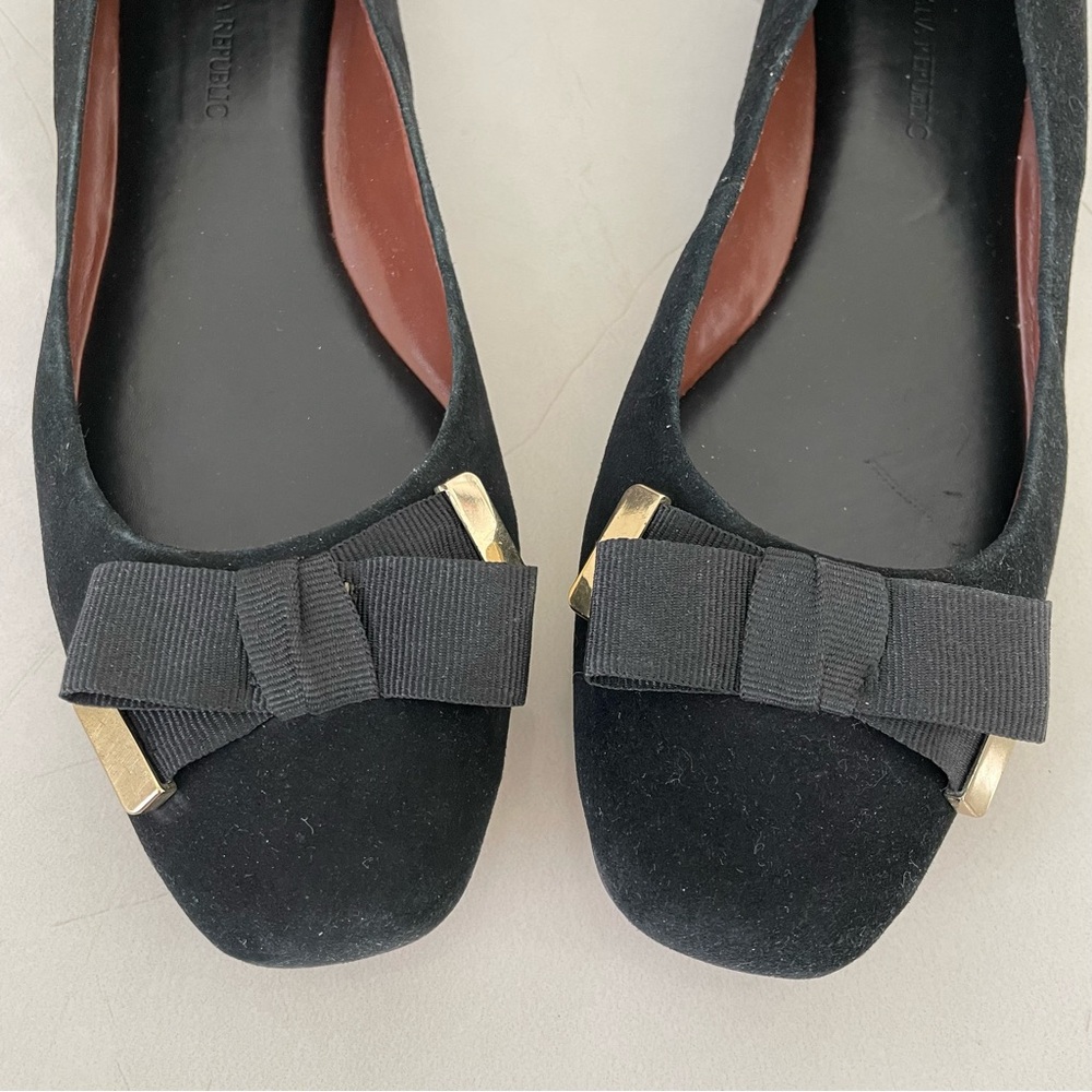 Banana Republic Black Suede Bow Ballet Flat- 8.5
